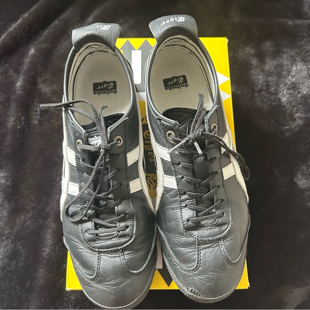 Onitsuka Tigers Mexico 66 SD in Black/White - Picture 2 of 7